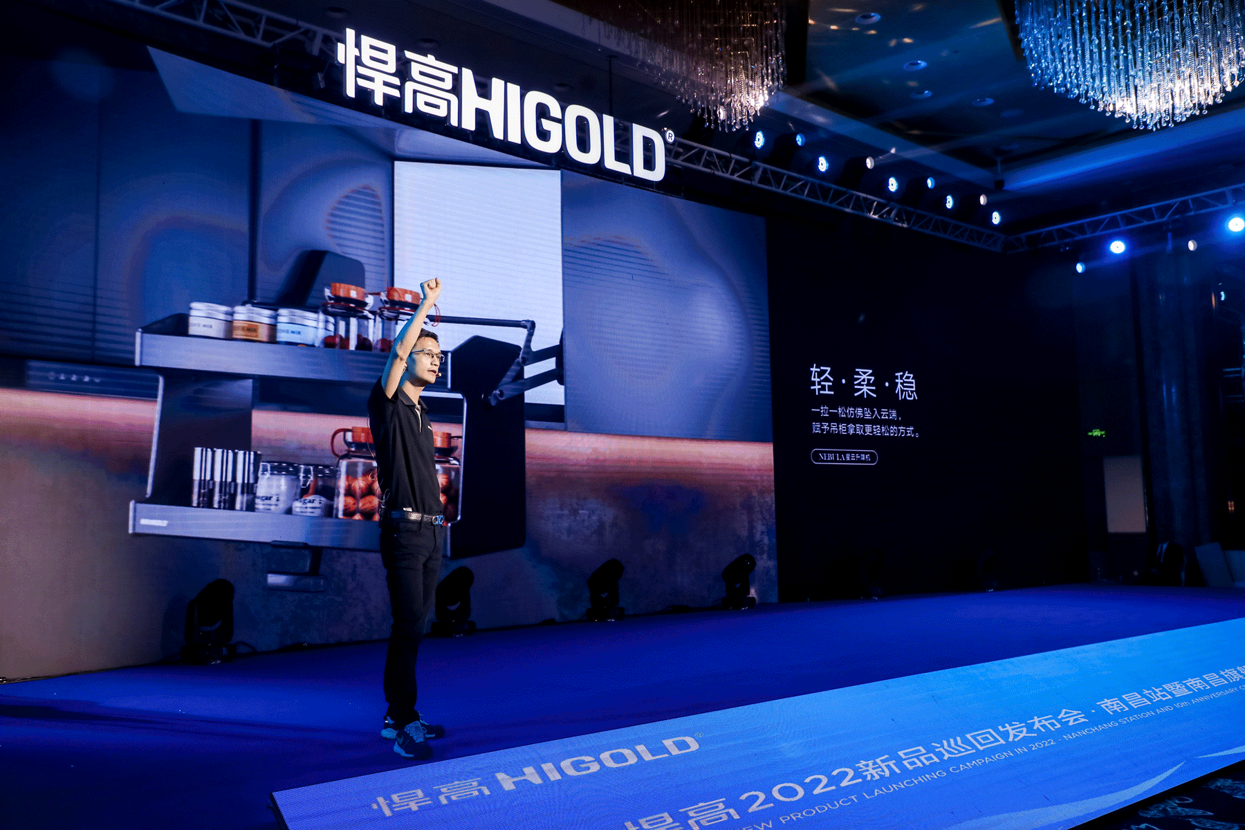 21563203动.gif 21563203动.gif