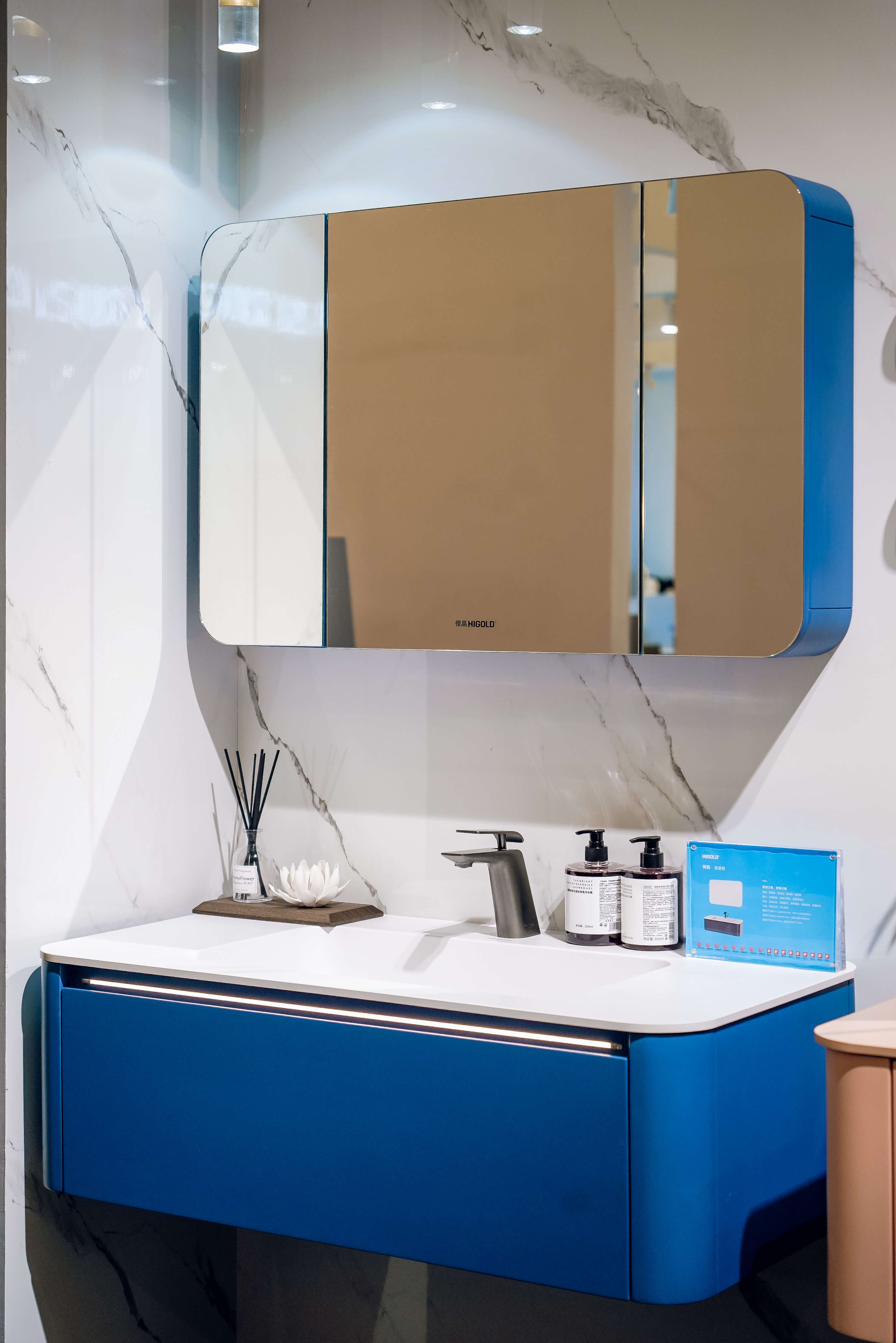 浴室柜11.jpg 浴室柜11.jpg