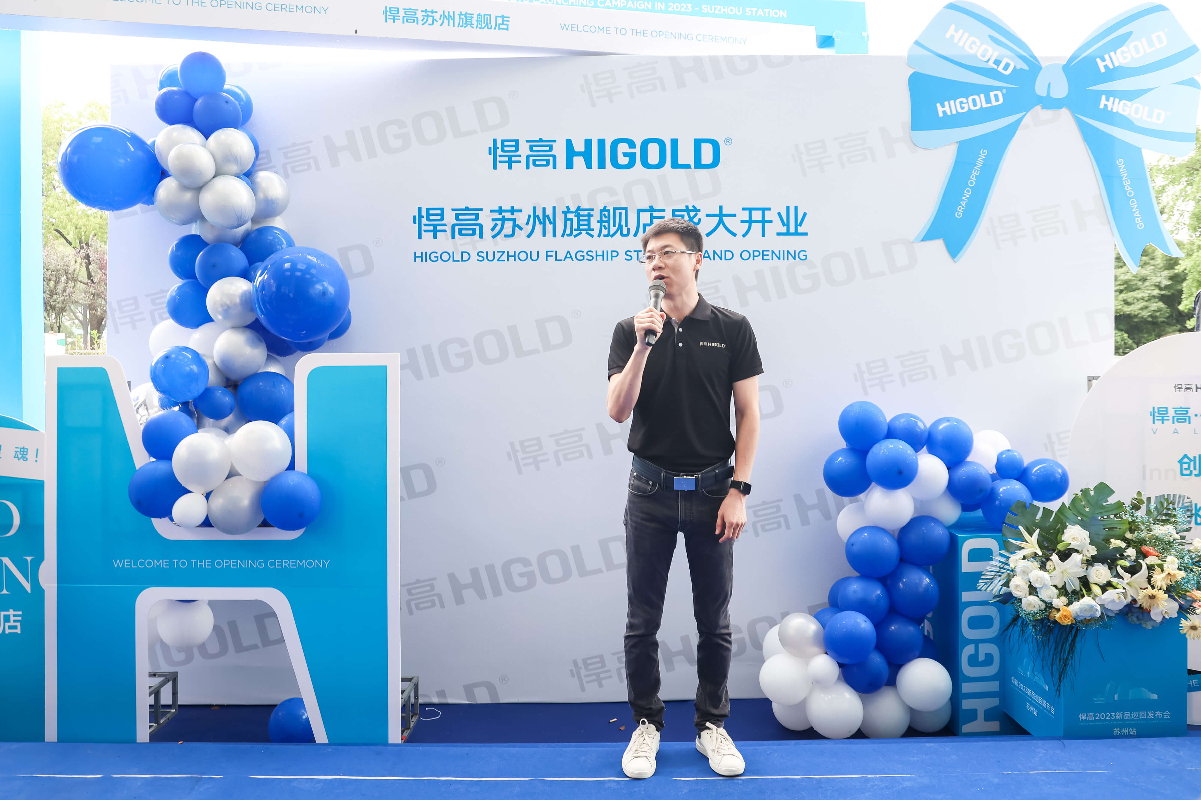 RON_0302.jpg RON_0302.jpg